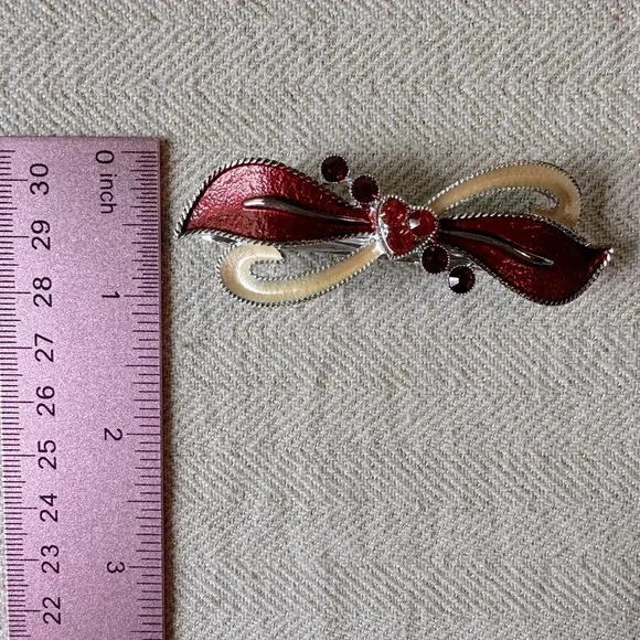 Red and Cream Enamel and Crystal Bow & Heart Hair Barrette - Picture 7 of 7